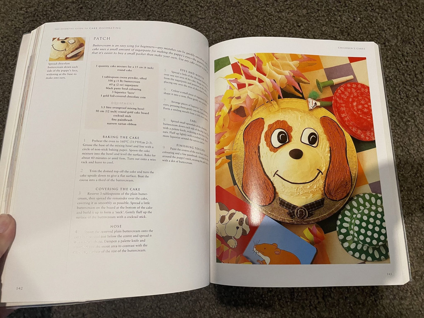 The Essential Guide to Cake Decorating - Bay Books