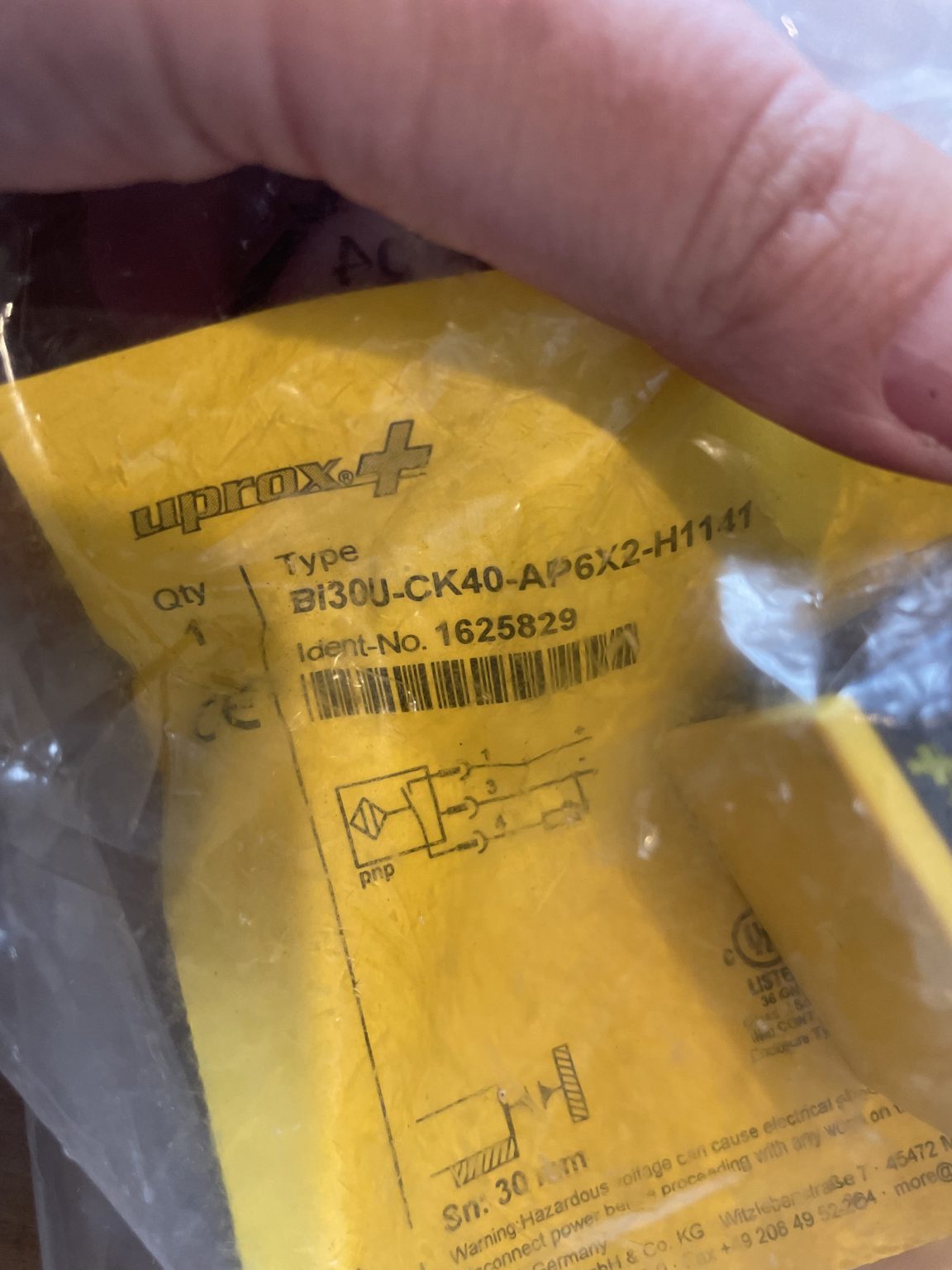 Turck Inductive Block-Style Proximity Sensor 30 mm Detection