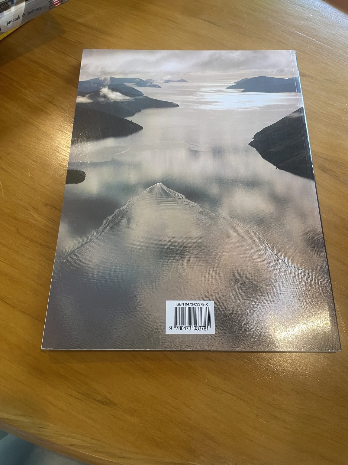 New Zealand: Land of the Long White Cloud - Graeme Matthews