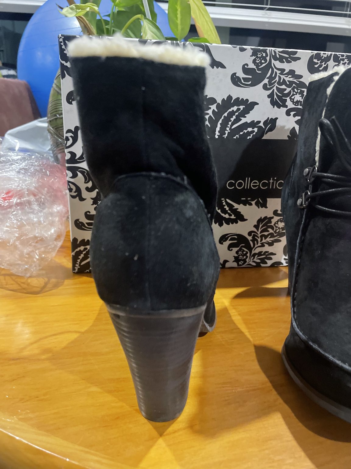 Zola Lamont Black Suede Size 40 Boots