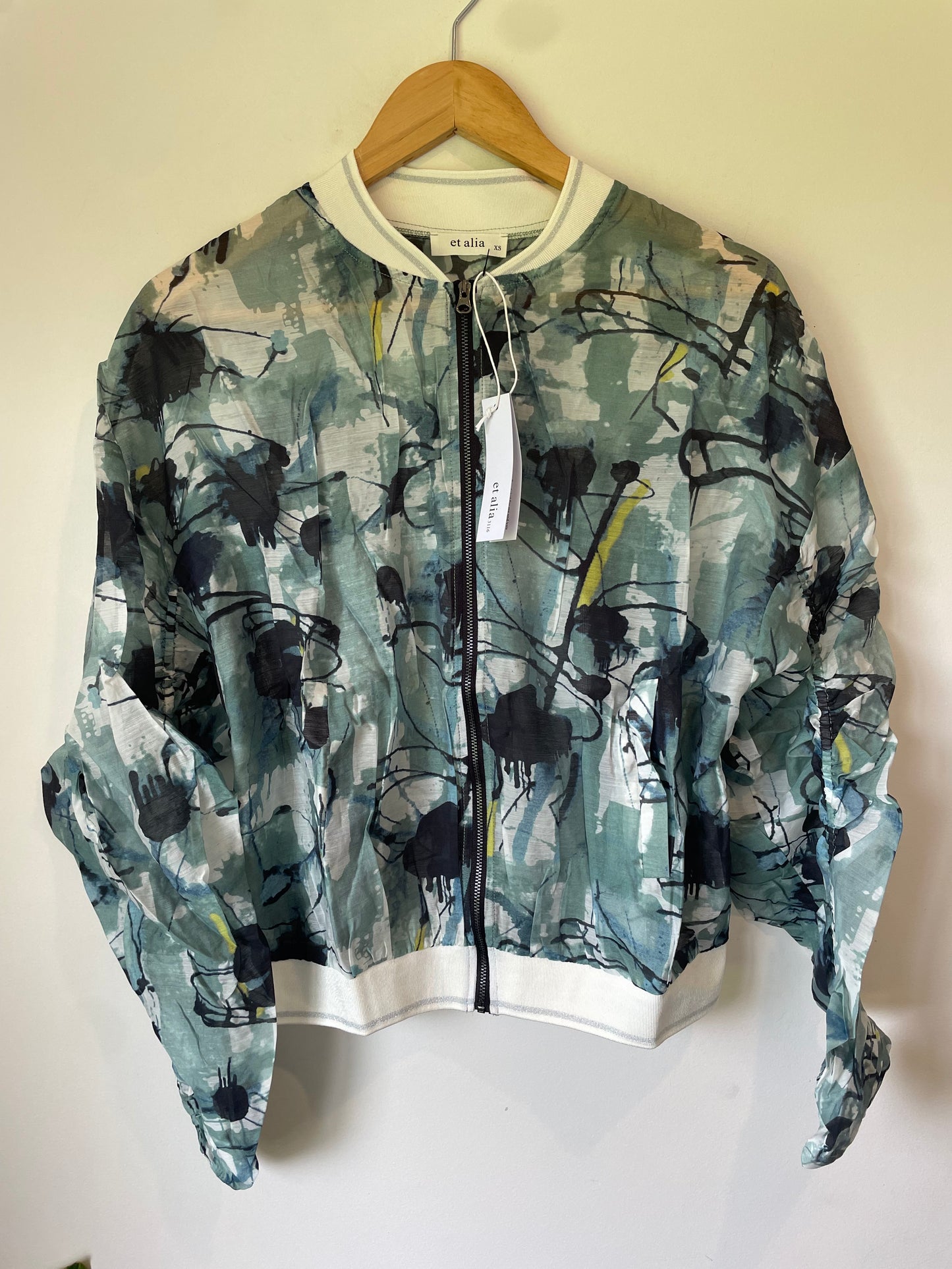 *Designer Clearance* et alia Size XS Gadsby Bomber