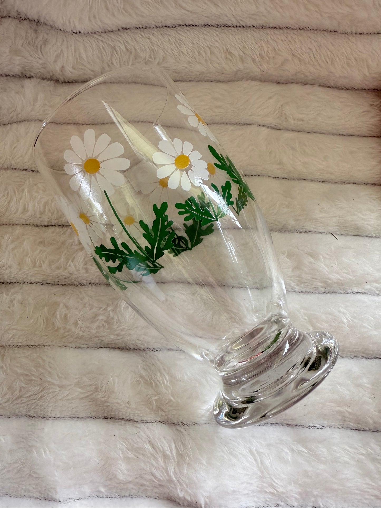 Aderia Retro Daisy Glass with Box