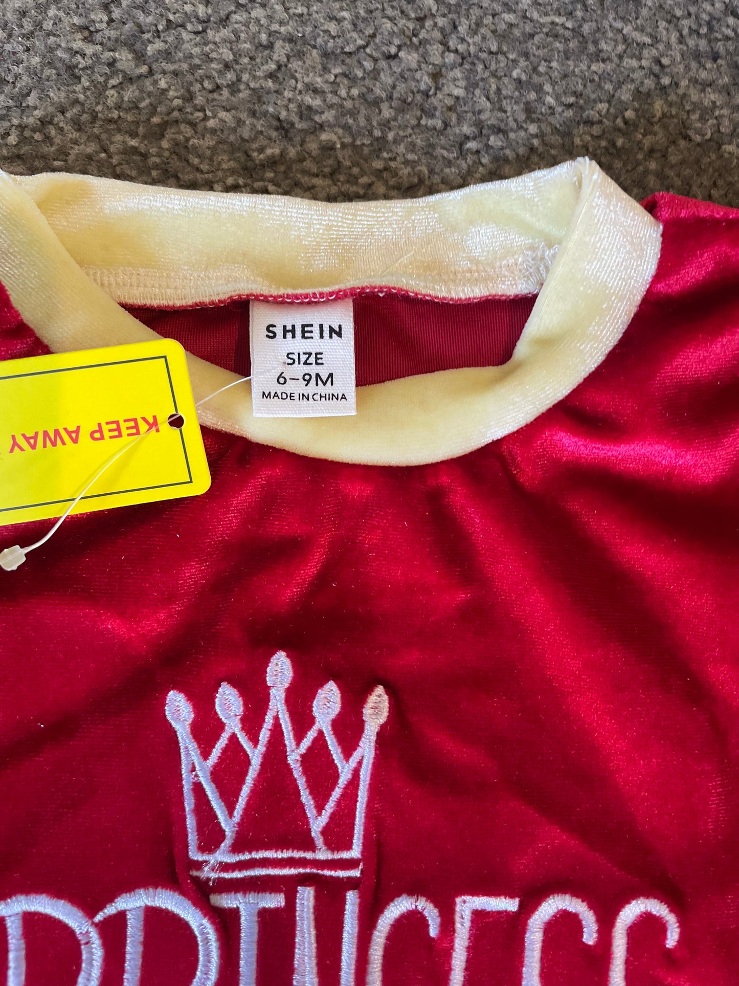 SHEIN Kid's Princess Tracksuit Size 6-9 months