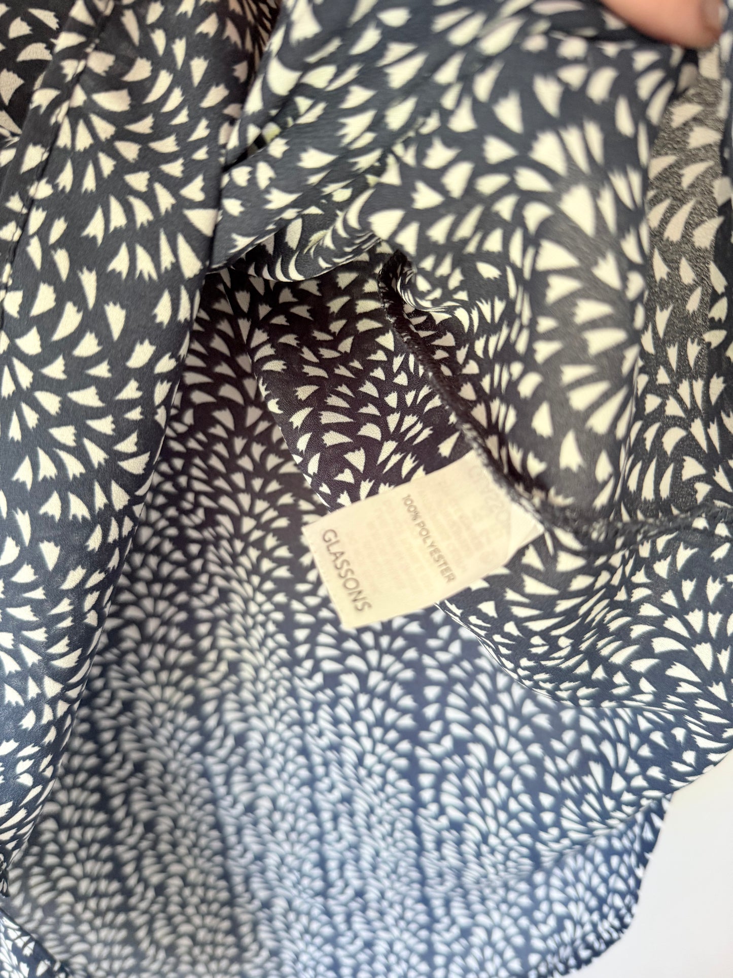 Glassons Size 10 Navy & White Sheer Blouse