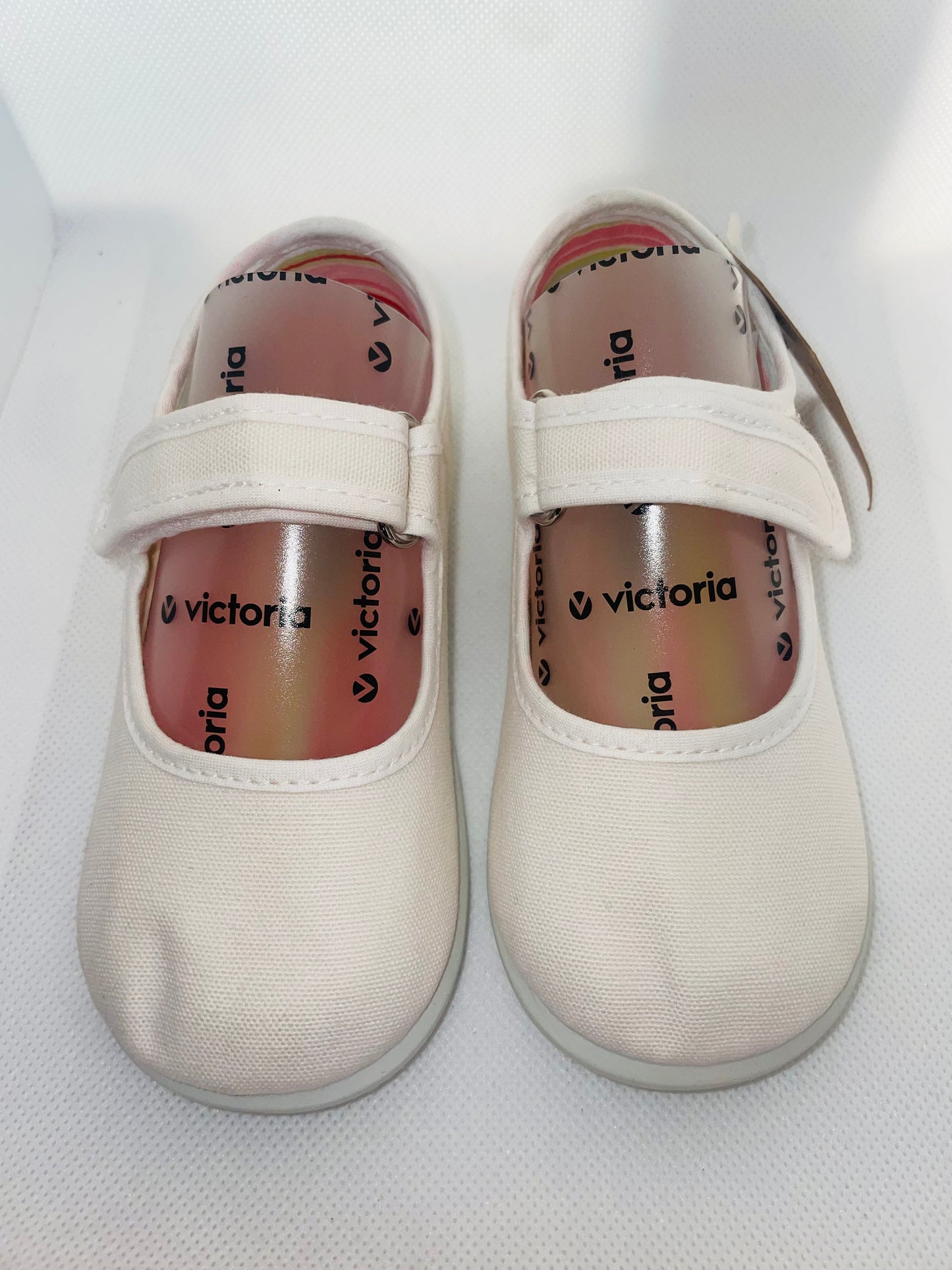Victoria Flats for Kids Size 25
