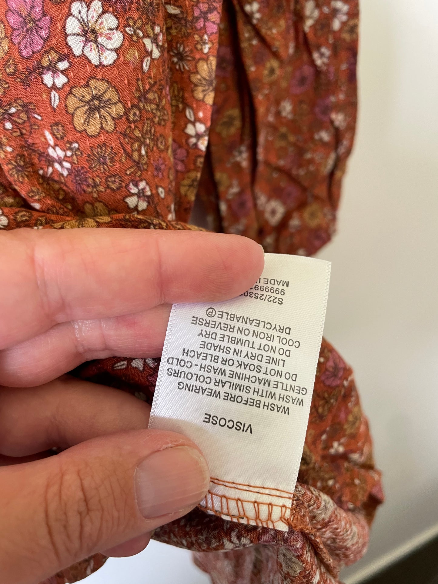 H&H Size 16 Floral Print Viscose Blouse RRP $25