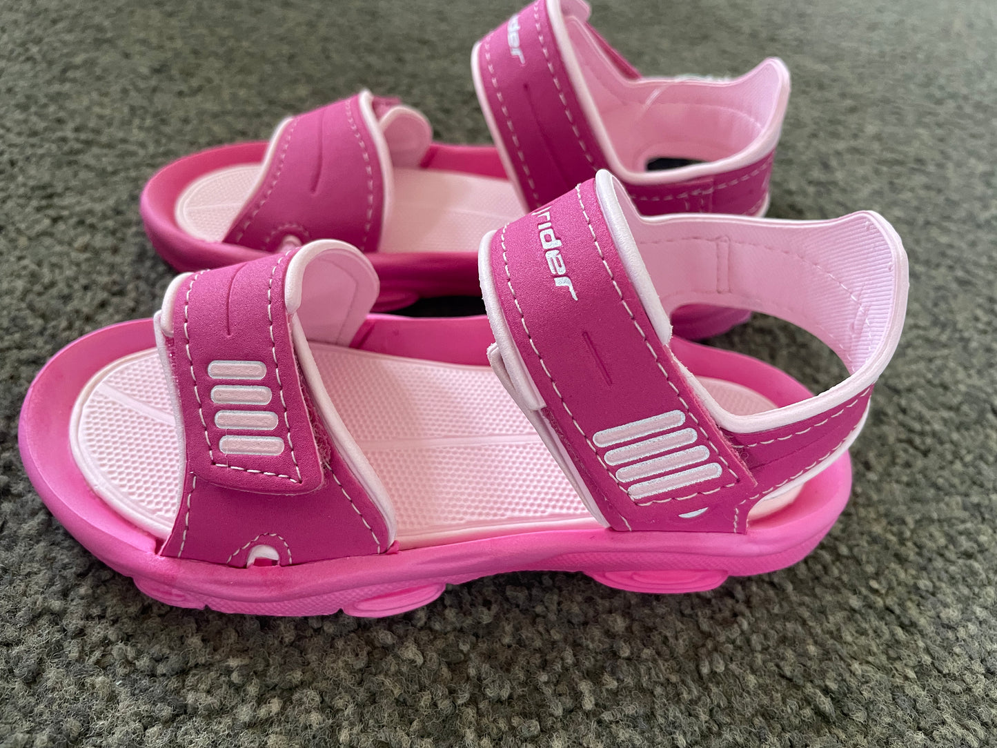 RIDER SANDALS Size 10 Rider RS2 II Baby Pink/Pink