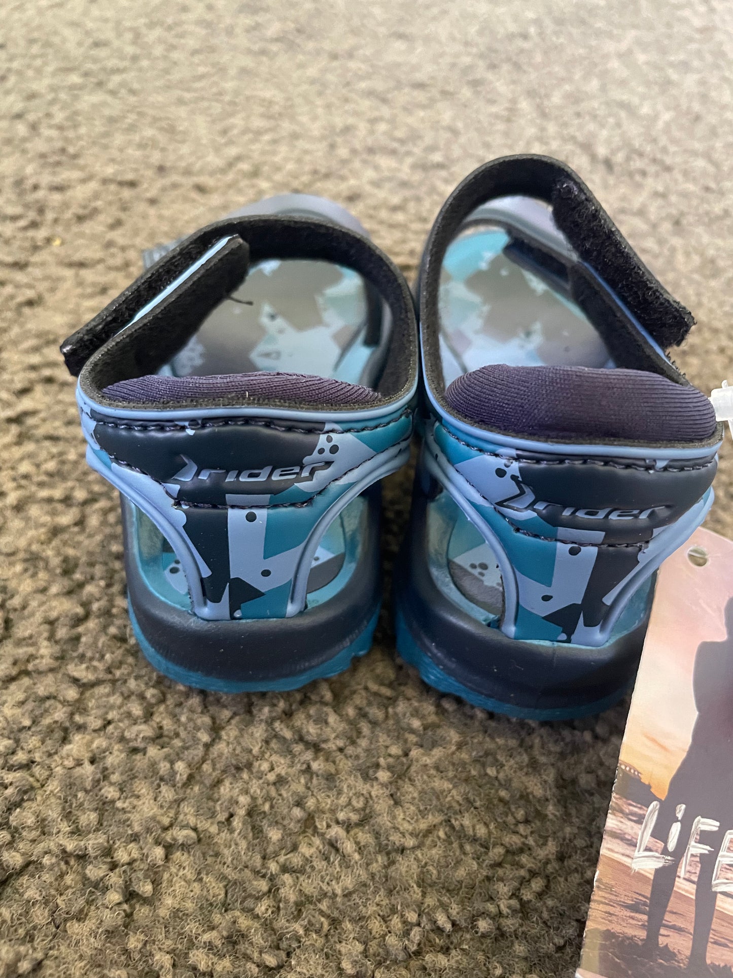 RIDER SANDALS Size 5 Rider K2 Twist V Baby Blue/Blue
