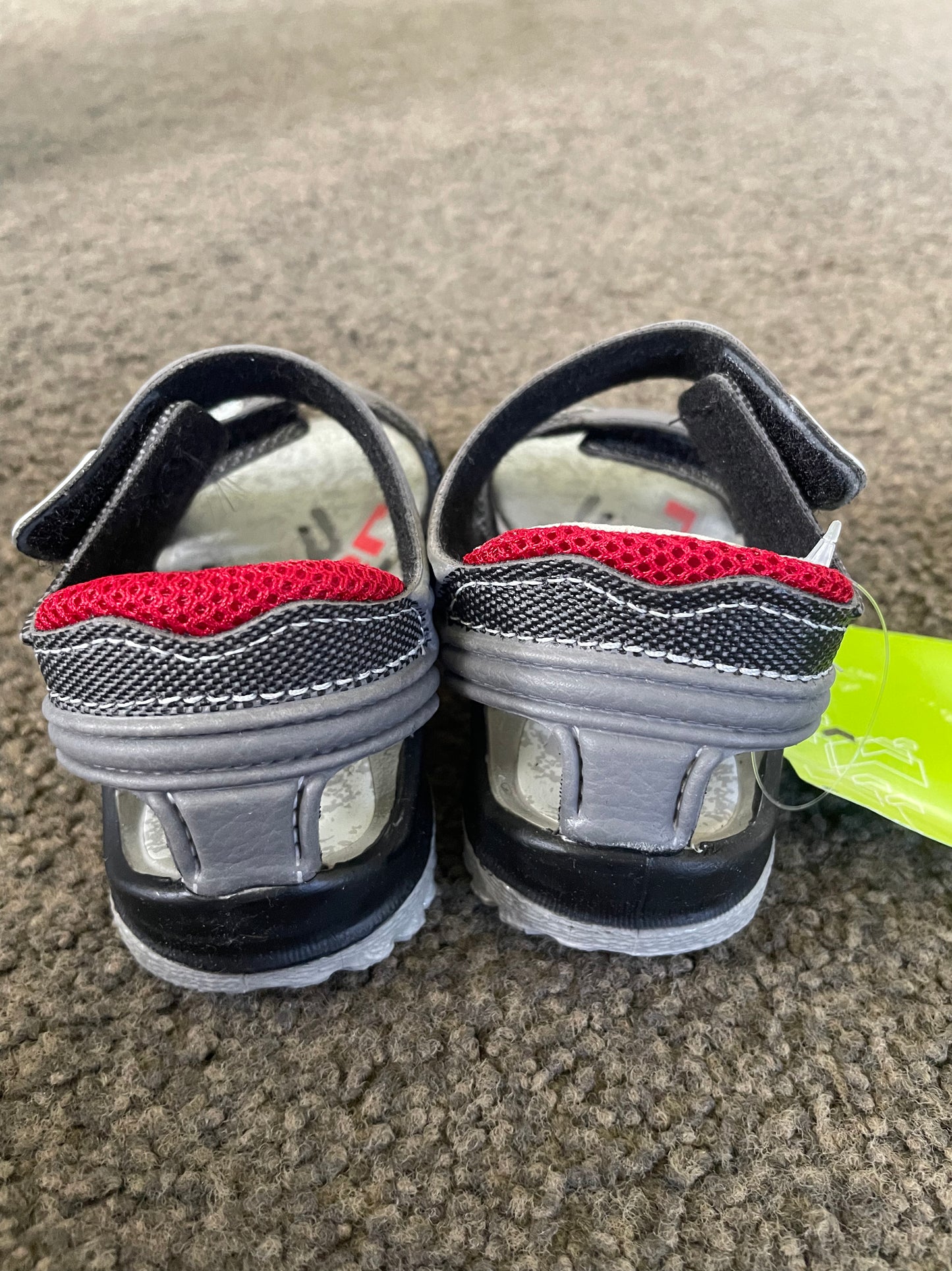 RIDER SANDALS Size 6 Rider K2 Comfort Baby Grey/Black