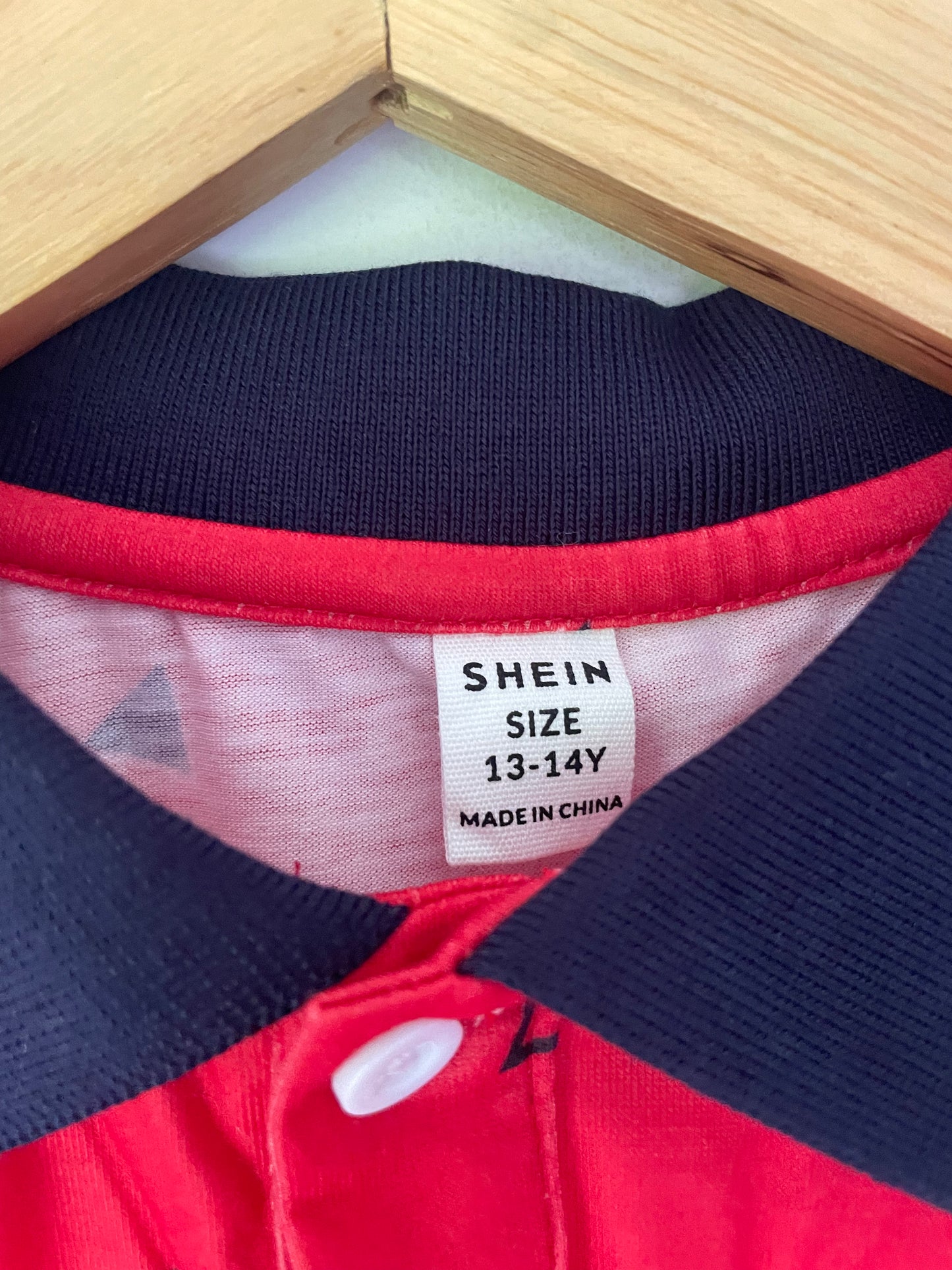 Shein Size 13-14y Red Polo Shirt with Triangular Print and Contrast Collar