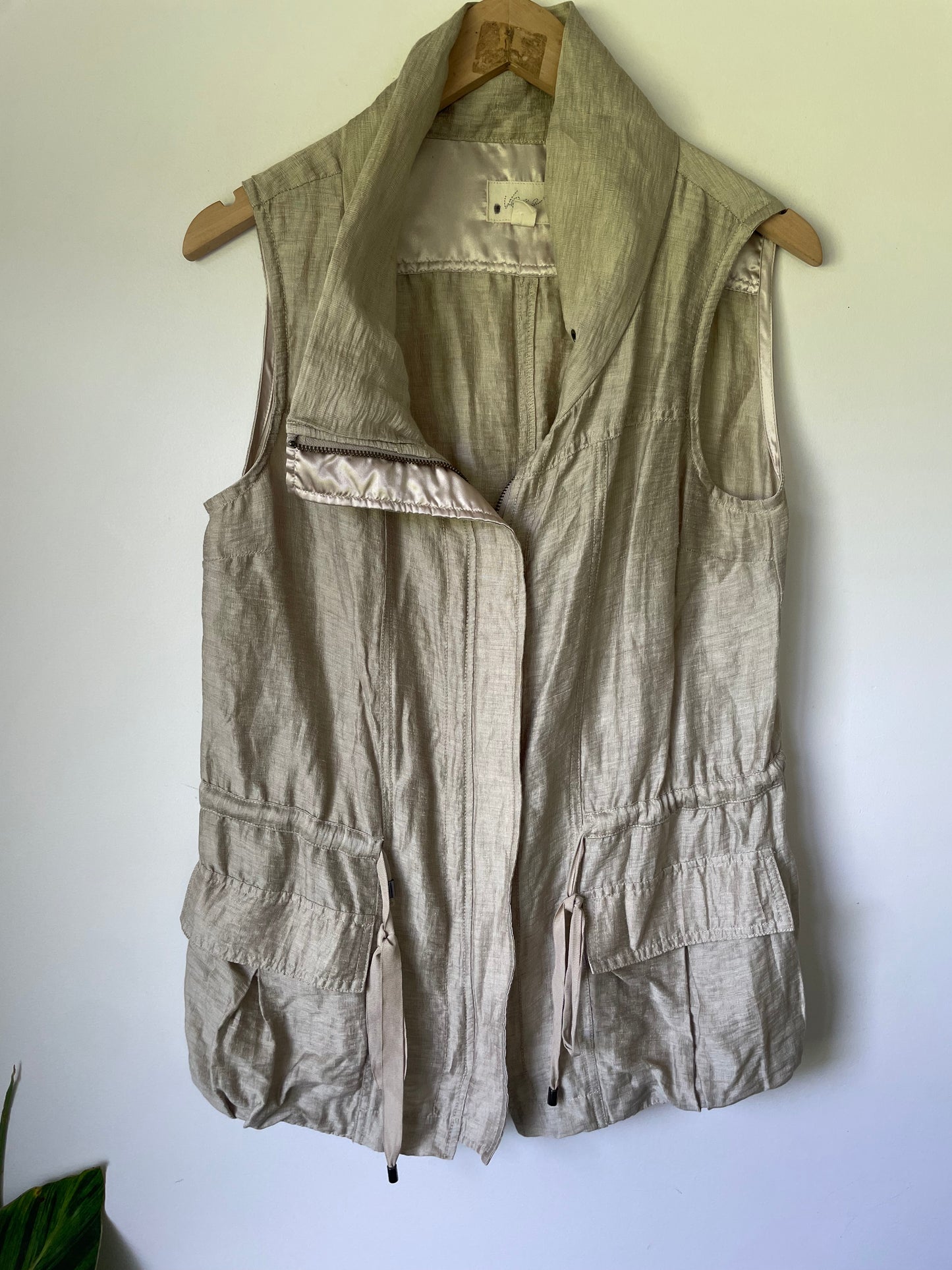 Verge Size M Linen Blend Sleeveless Jacket
