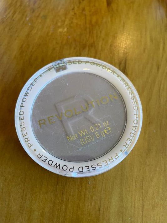 Revolution Reloaded Pressed Powder - Tan