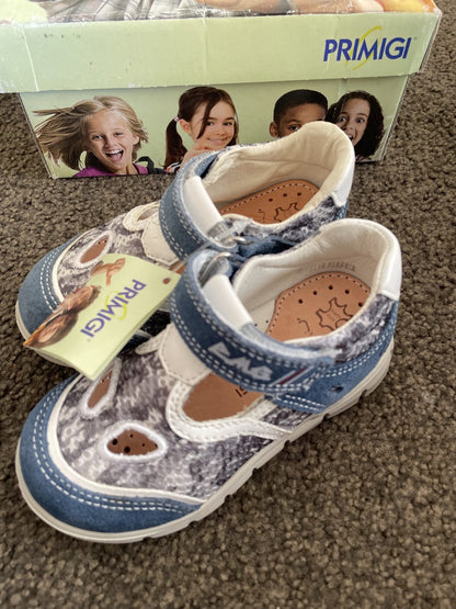 Brand New Quality Primigi Size 24 (US Infant 7) Italian Sandals