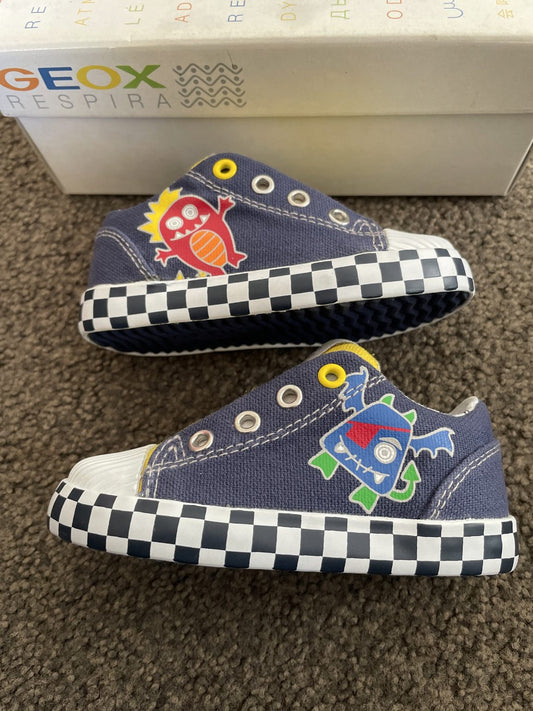 Brand New GEOX Respira Italian Sneakers - Infant 4.5