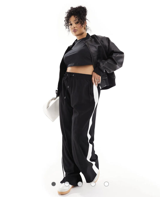 River Island Size 18 Plus jogger with side stripe in black