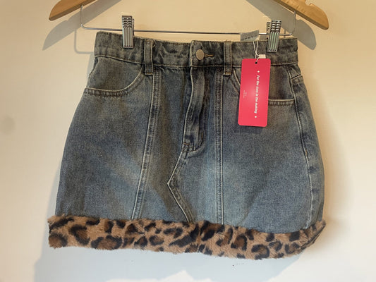 Brand new Shein Size 6 Denim Skirt