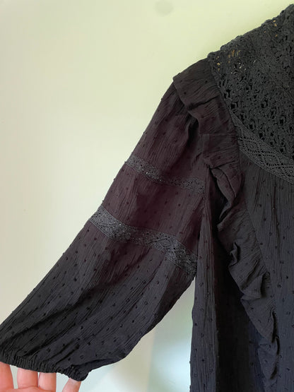 *B. New Cut Label Branded Clothing Clearance* SONDER STUDIO Size 10 Viscose Top with Cotton Lace