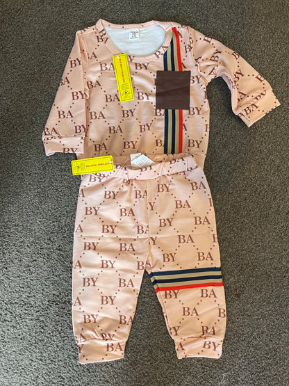 SHEIN Kid's Tracksuit Size 6-9 months