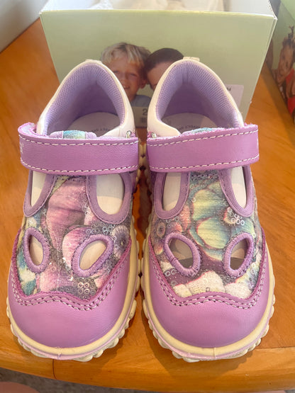 Brand New Quality Primigi Size 24 (US Infant 7) Italian Sandals