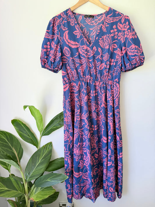 Emery Rose Size M Blue & Pink Floral V-Neck Dress