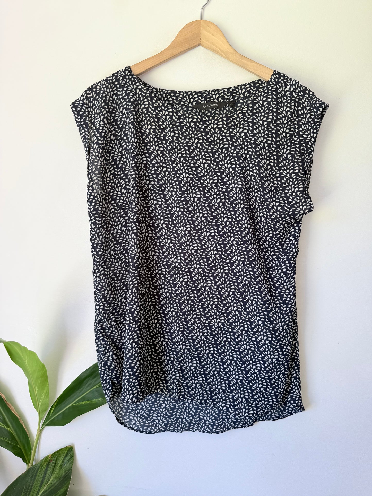 Glassons Size 10 Navy & White Sheer Blouse