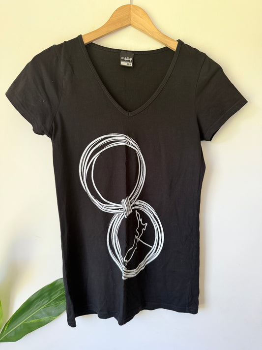 Mr Vintage Size XS Black T-Shirt with New Zealand Graphic Print