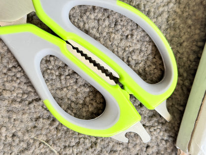 Kitchen Multi-Purpose Scissors with Magnetic Holder PREM43