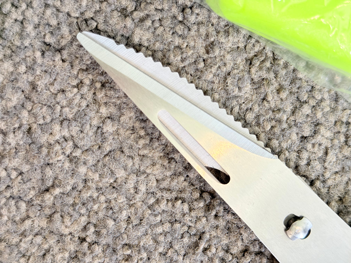 Kitchen Multi-Purpose Scissors with Magnetic Holder PREM43