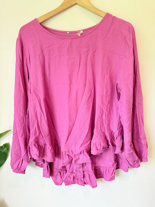 Cut Label Size 12-14 fit Rayon/Linen Blend Ruffle Hem Long Sleeve Top