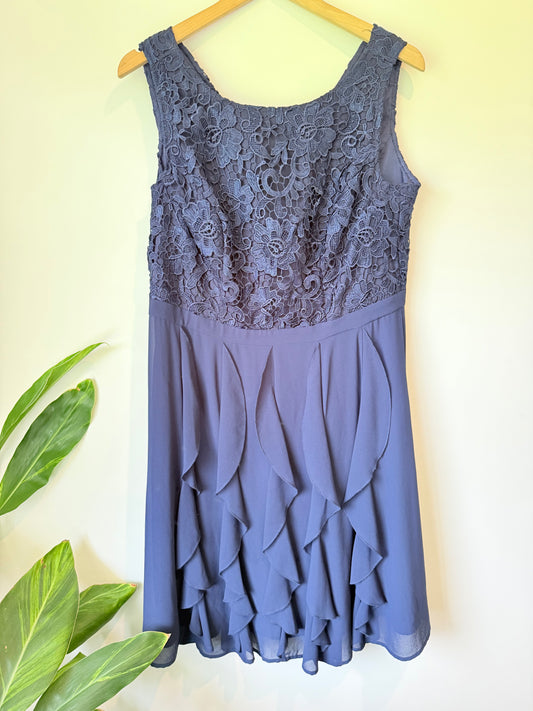 Review Size 16 Navy Lace & Ruffle Sleeveless Dress