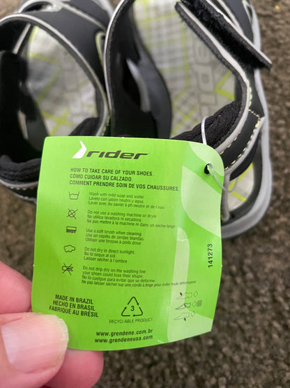 RIDER SANDALS Size 9 Rider K2 Comfort II Baby Black/Grey