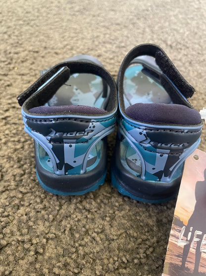 RIDER SANDALS Size 6 Rider K2 Twist V Baby Blue/Blue